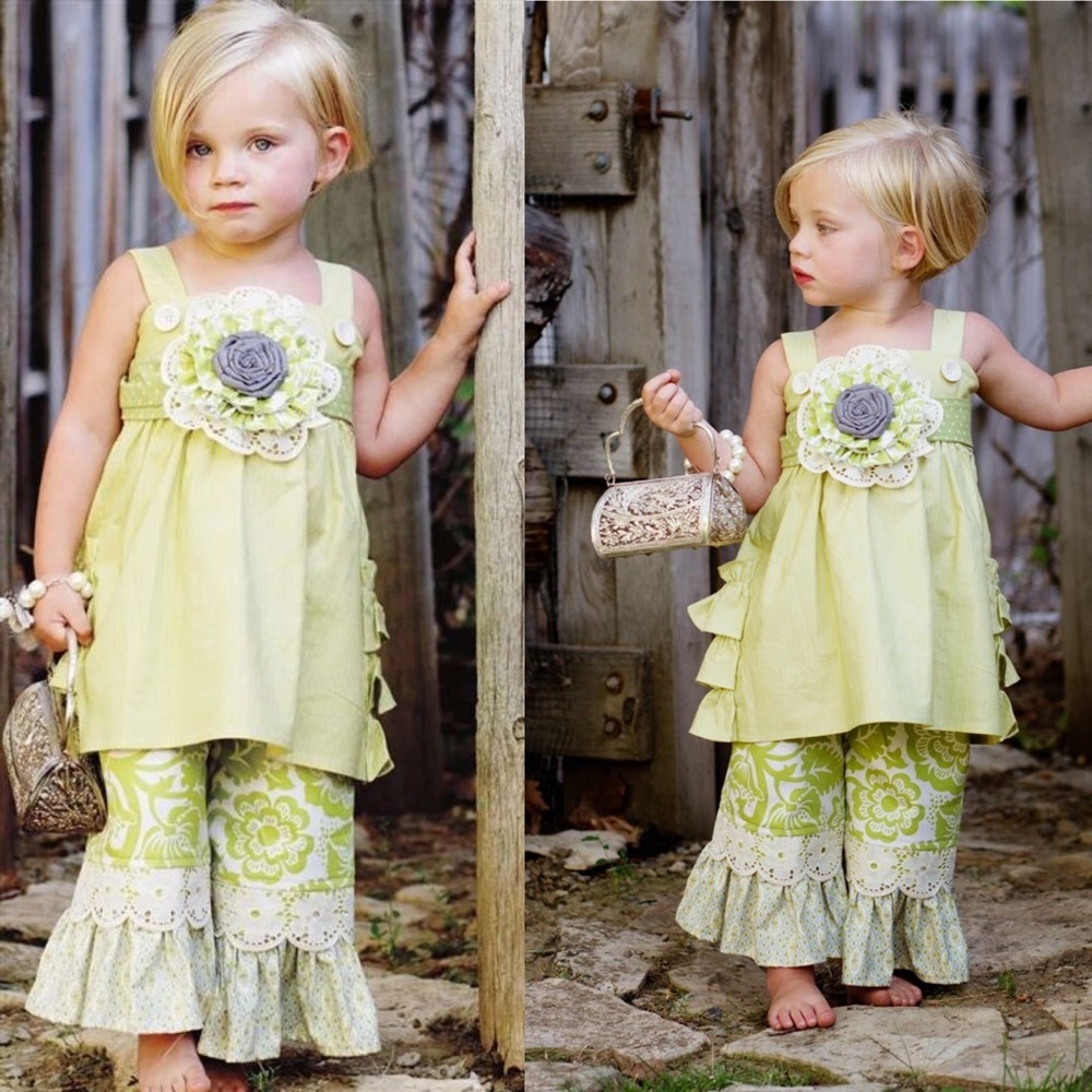 Persnickety | Adorable Rosette Green Vintage-Inspired Bell Pants Size 5T